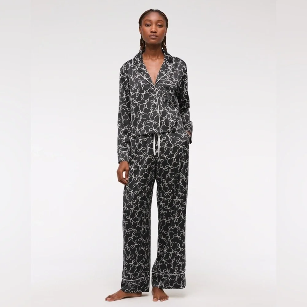 Abercrombie & Fitch Bow Satin Sleep Pants - Size XL